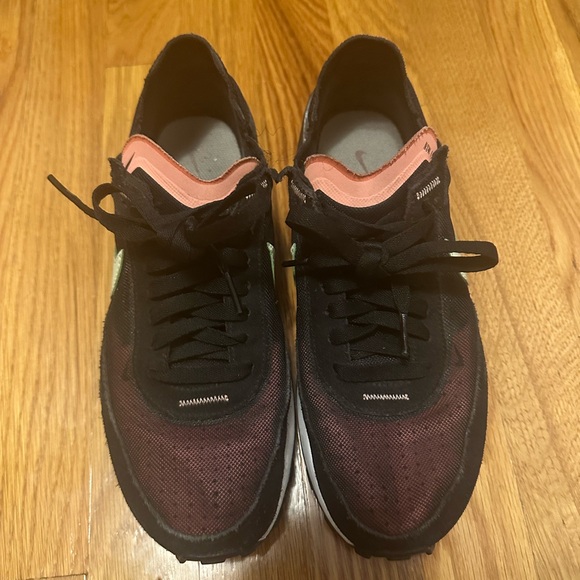 Nike Sneaker - Picture 5 of 7